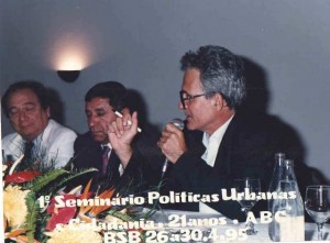 O Senge BA marca presença no I Seminário de Políticas Públicas Urbanas e Cidadania, realizado em abril de 1995.