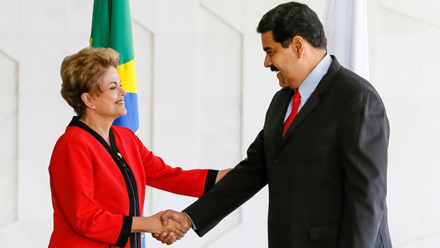 Maduro diz que processo de impeachment de Dilma ameaça toda a América Latina