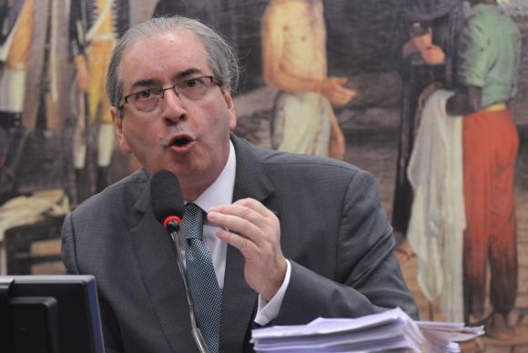 Parecer que pede cassação de Eduardo Cunha será lido hoje na Câmara