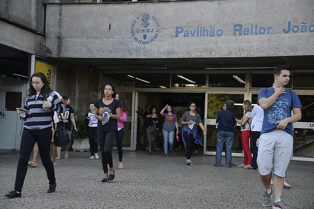 Cortes do governo Temer ameaçam suspender atividades universitárias no país