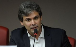Lindbergh Faris quer antecipar a desefa do impeachment!