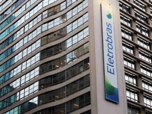 No contexto da privatização, entrega ou capitalização da Eletrobras, onde estão os verdadeiros patriotas?