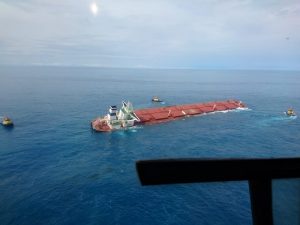 Entidades acionam a Vale na Justiça por naufrágio iminente de navio no Maranhão