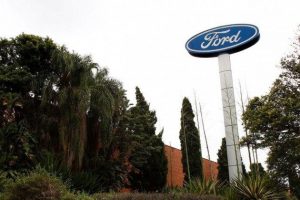 DESEMPREGO E INCERTEZA NA VIDA APÓS A FORD